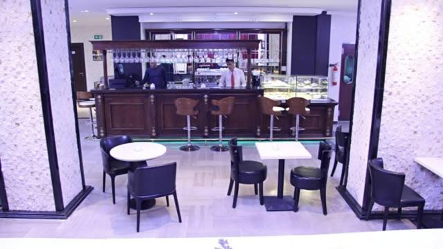 Hotel Beni Hamad Bordj Bou Arreridj Exteriör bild